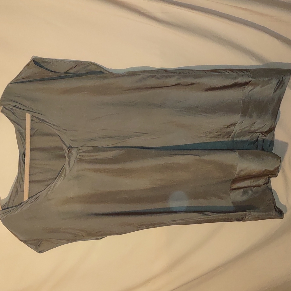 Eileen Fisher silk top. (#596)